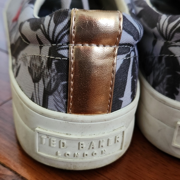 Ted Baker London Shoes - Picture 4 of 6